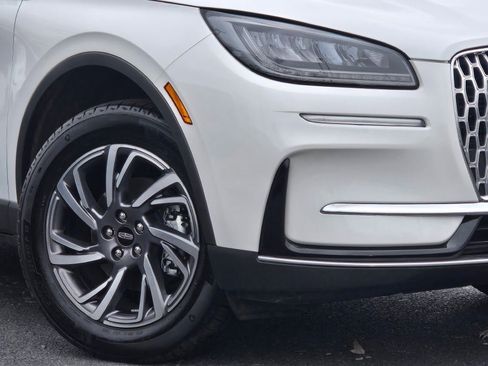 Certified 2024 Lincoln Corsair AWD image 3