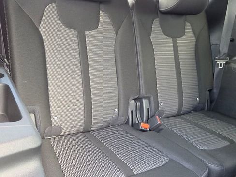 Certified 2026 Kia Sorento LX FWD image 17