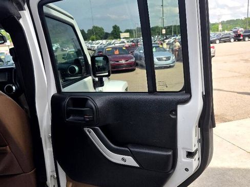 Used 2013 Jeep Wrangler Unlimited Sahara w/ Dual Top Group image 14