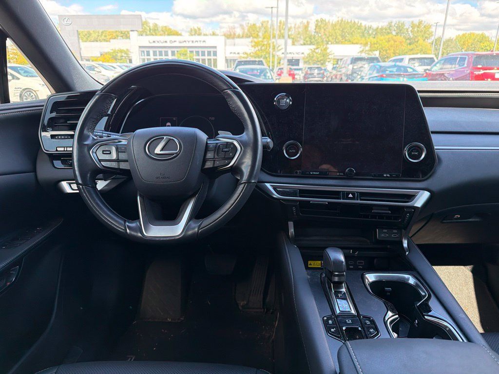 Used 2023 Lexus RX 350 Premium w/ Accessory Package AWD/4WD image 32