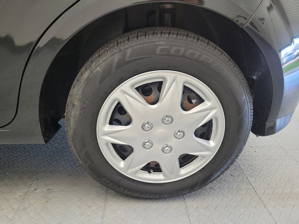 Used 2020 Chevrolet Sonic LT FWD image 31