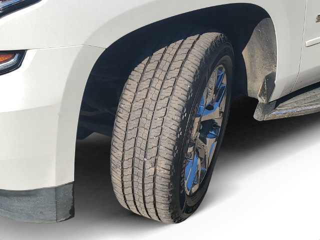 Used 2018 Chevrolet Suburban Premier RWD image 43