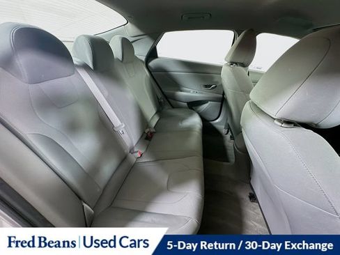 Used 2023 Hyundai Elantra SE FWD image 28