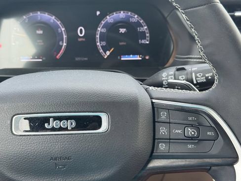 Certified 2023 Jeep Grand Cherokee Limited AWD/4WD image 26