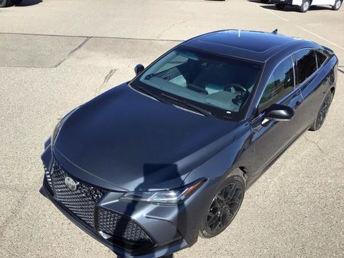 Used 2019 Toyota Avalon Touring w/ Advanced Safety Package FWD image 15
