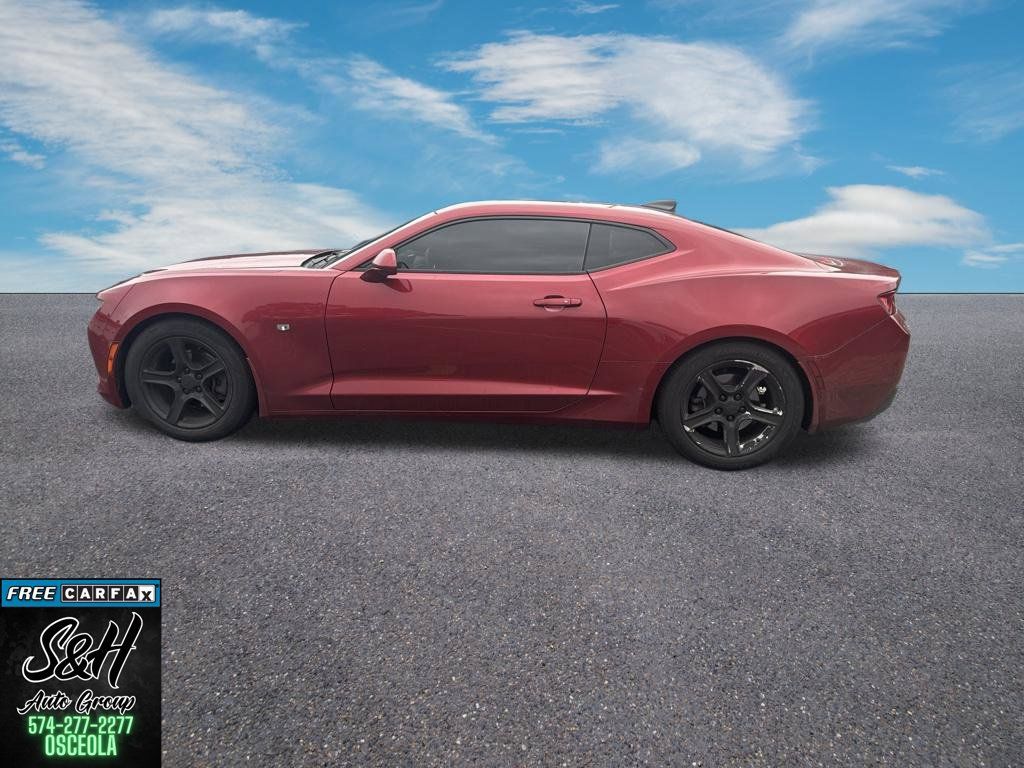 Used 2017 Chevrolet Camaro LT RWD image 8