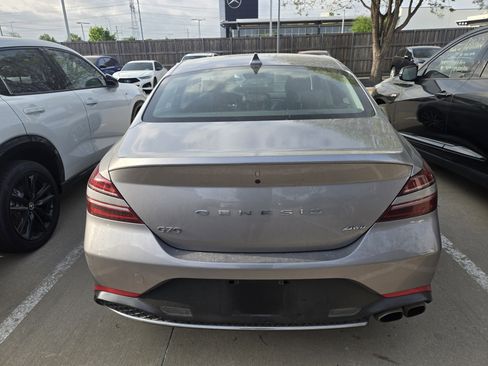 Used 2023 Genesis G70 2.0T image 6