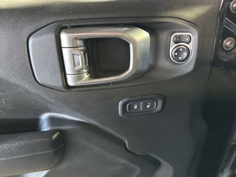 Used 2024 Jeep Wrangler Sport S image 23