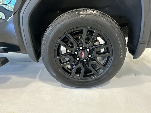 Used 2024 GMC Sierra 1500 Elevation w/ Elevation Premium Package AWD/4WD image 14
