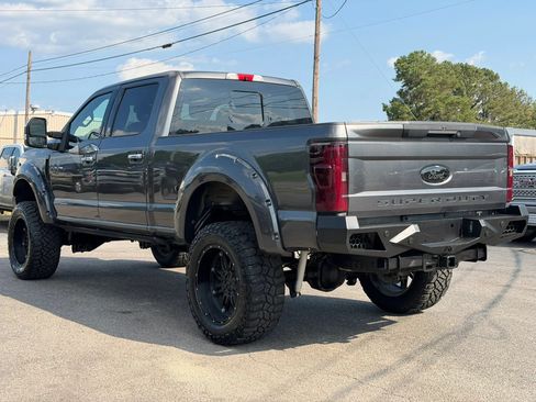 Used 2017 Ford F250 Lariat w/ Lariat Ultimate Package AWD/4WD image 7