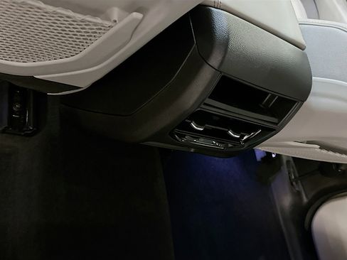 Used 2022 Jeep Grand Cherokee Overland image 29