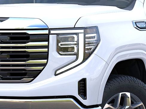 New 2026 GMC Sierra 1500 SLT image 10