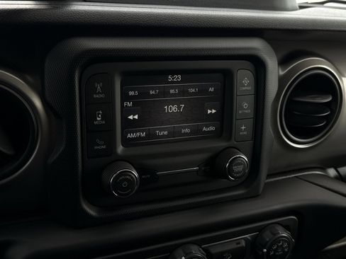 Used 2019 Jeep Wrangler Unlimited Sport S AWD/4WD image 18