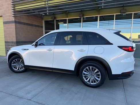 Used 2024 MAZDA CX-90 Plug-In Hybrid w/ Preferred image 5