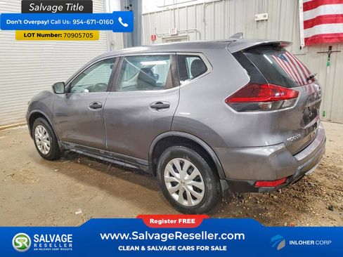 Used 2018 Nissan Rogue S AWD/4WD image 3