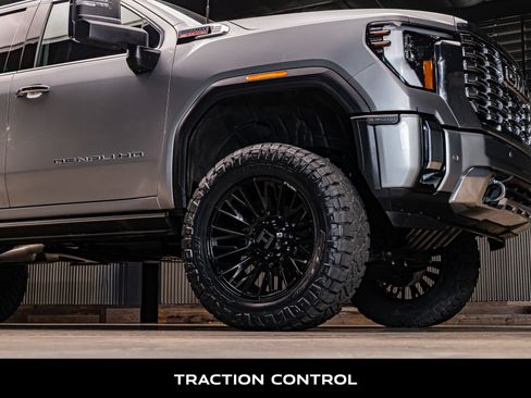 Used 2026 GMC Sierra 3500 Denali w/ Denali Reserve Package AWD/4WD image 12