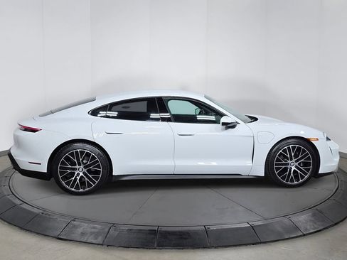 Used 2024 Porsche Taycan RWD image 8