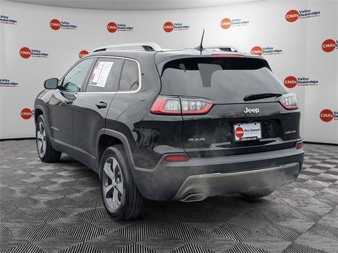 Used 2019 Jeep Cherokee Limited w/ Technology Group image 7