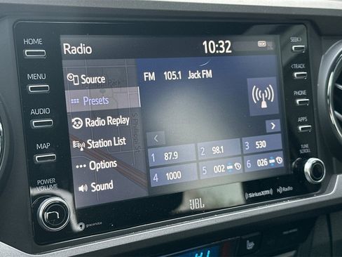 Used 2020 Toyota Tacoma TRD Off-Road image 19