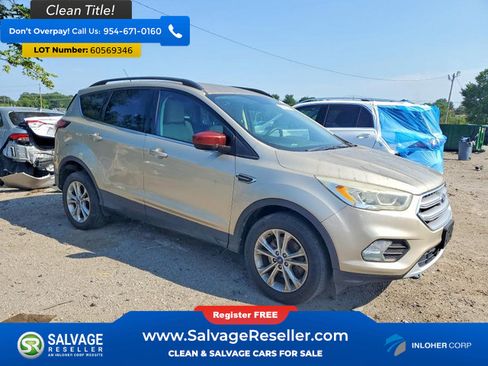 Used 2017 Ford Escape SE w/ Equipment Group 201A AWD/4WD image 5