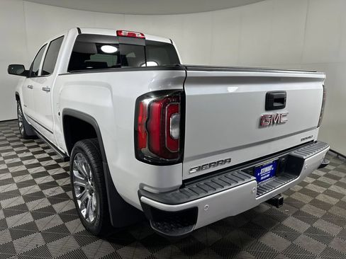 Used 2017 GMC Sierra 1500 Denali w/ Denali Ultimate Package AWD/4WD image 3