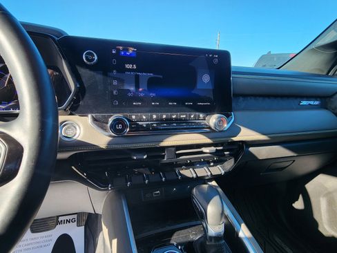 Certified 2023 Chevrolet Colorado ZR2 w/ ZR2 Convenience Package III image 14