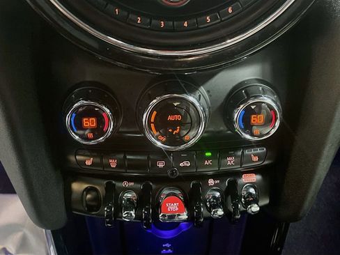 Used 2021 MINI Cooper S image 16