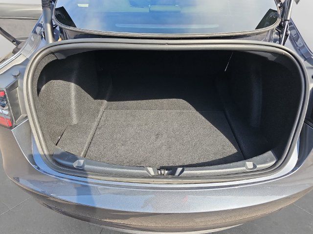 Used 2023 Tesla Model 3 Standard Range RWD image 29