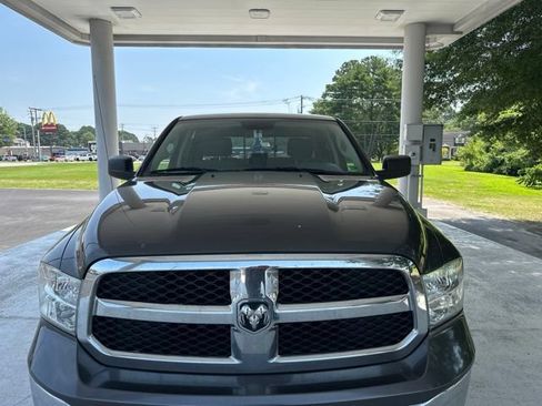 Used 2019 RAM 1500 Classic SLT RWD image 8