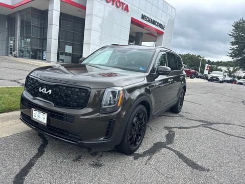 Used 2022 Kia Telluride EX w/ EX Premium Package AWD/4WD image 2