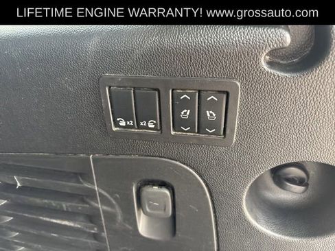 Used 2019 Chevrolet Suburban LT AWD/4WD image 28