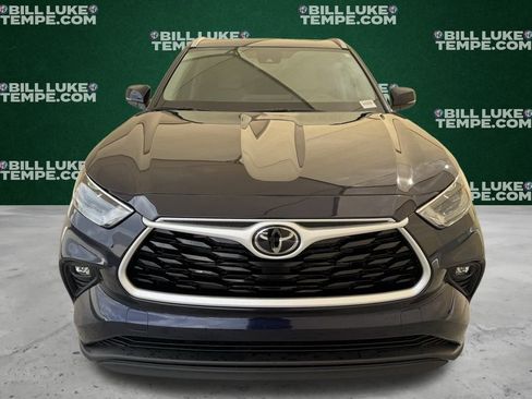 Used 2025 Toyota Highlander XLE image 9