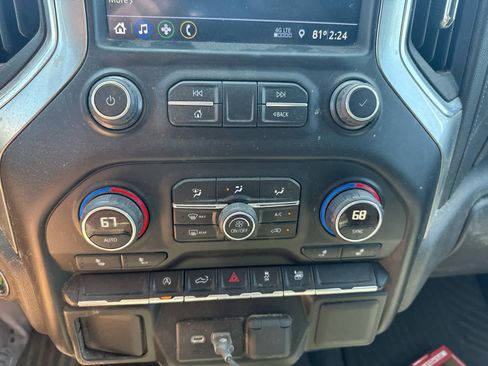 Used 2019 Chevrolet Silverado 1500 LT w/ Texas Edition AWD/4WD image 22