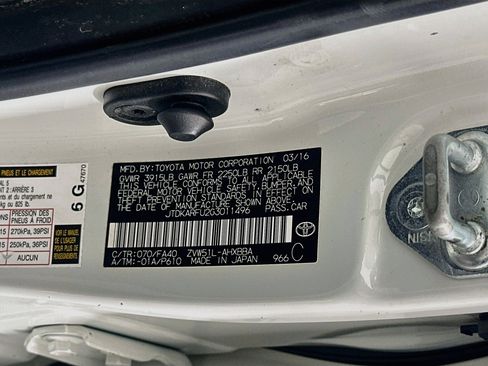 Used 2016 Toyota Prius Two FWD image 12