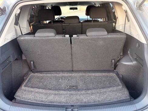 Used 2021 Volkswagen Tiguan S FWD image 31