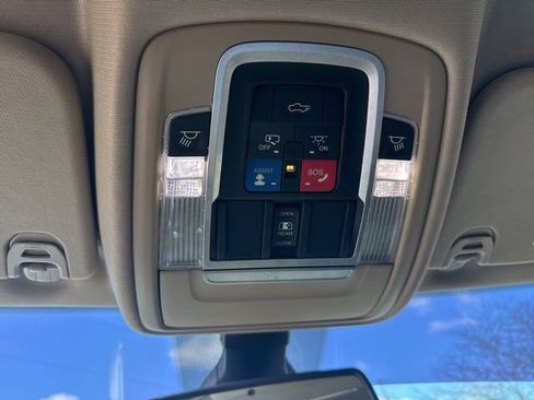 Used 2019 RAM 1500 Laramie image 23