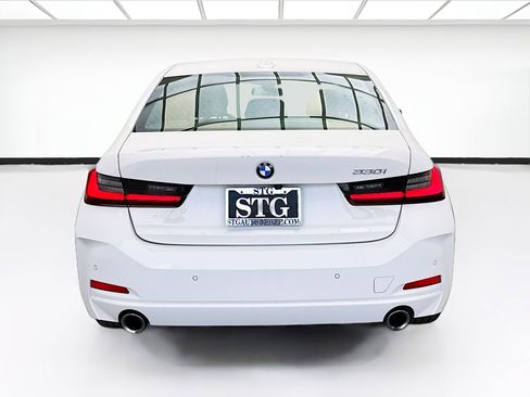 Used 2023 BMW 330i Sedan w/ Convenience Package RWD image 5