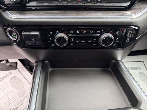 Used 2024 Chevrolet Silverado 2500 LTZ w/ LTZ Convenience Package AWD/4WD image 23