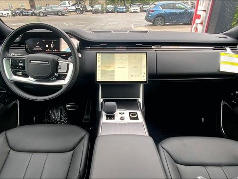 New 2027 Land Rover Range Rover Long Wheelbase SE AWD/4WD image 5