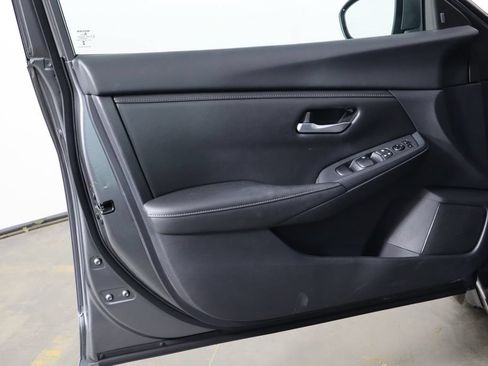 Used 2024 Nissan Sentra SV FWD image 19