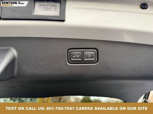 Used 2025 Genesis GV70 2.5T image 36