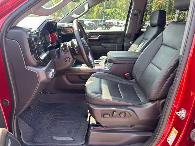 Used 2025 GMC Sierra 1500 SLT w/ SLT Premium Plus Package AWD/4WD image 5