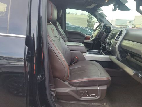 Used 2017 Ford F250 King Ranch w/ King Ranch Ultimate Package image 9