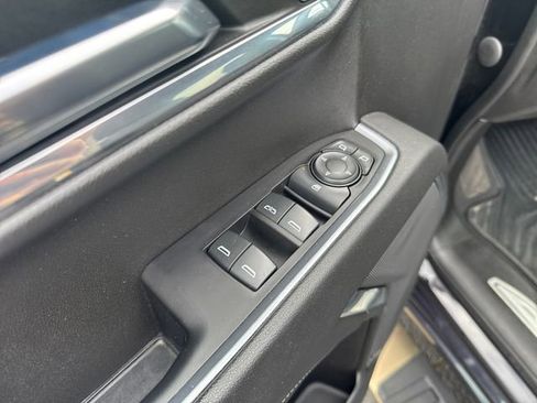 Used 2023 Chevrolet Silverado 1500 LT AWD/4WD image 13