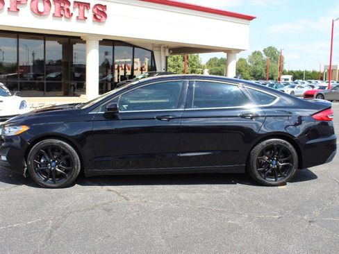 Used 2019 Ford Fusion SE w/ Equipment Group 151A image 6