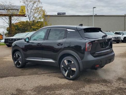 New 2026 Nissan Kicks SR w/ SR Premium Package image 3