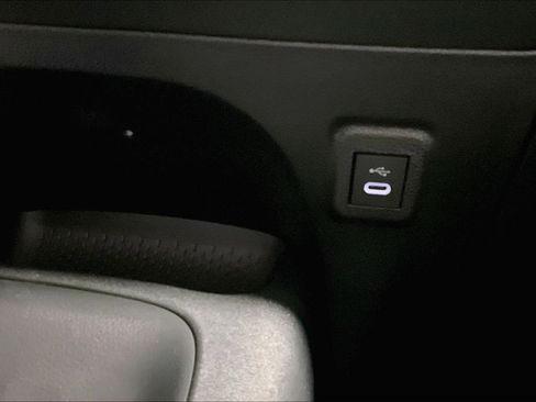 Used 2025 Toyota Corolla SE image 29