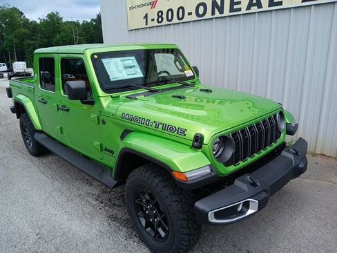 New 2025 Jeep Gladiator Sport S image 1