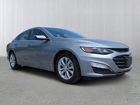 Used 2024 Chevrolet Malibu LT FWD image 1