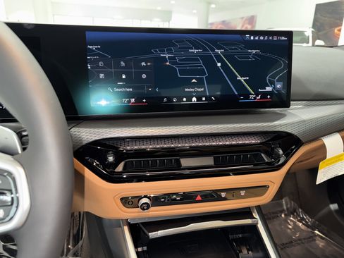 New 2026 BMW 330i Sedan w/ M Sport Package image 18